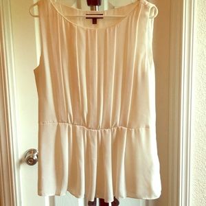 Women’s sleeveless blouse